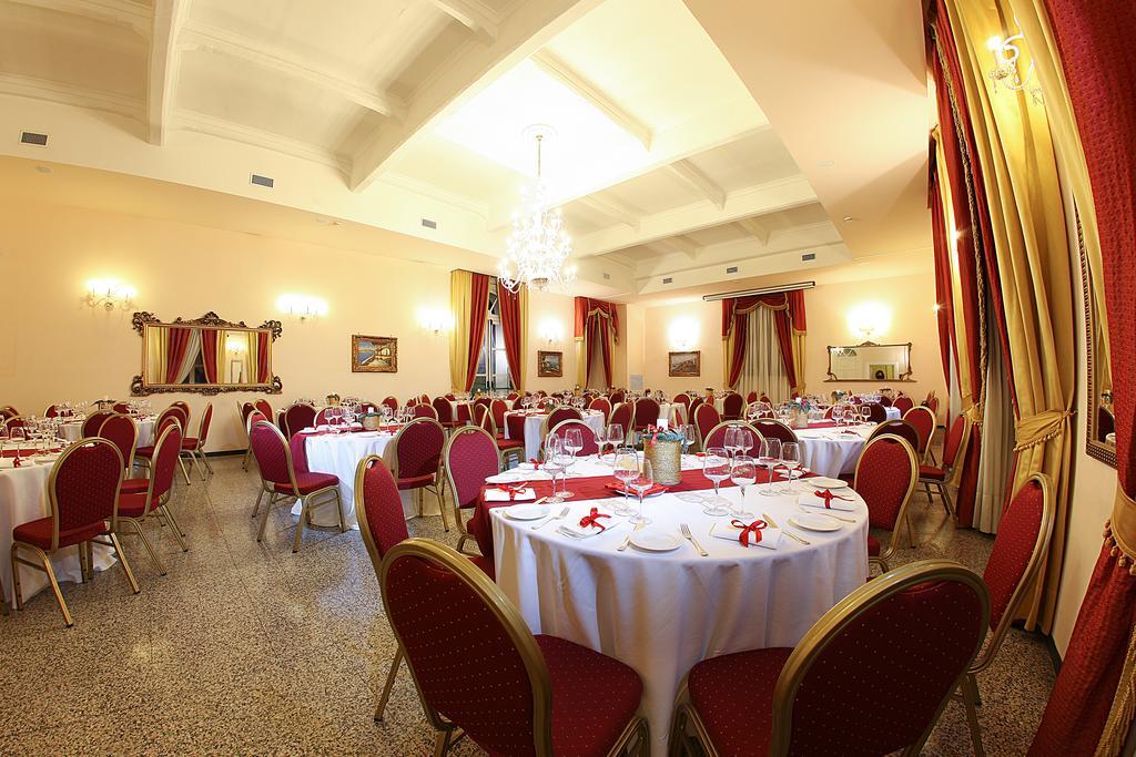 נאפולי Grand Hotel Capodimonte מראה חיצוני תמונה